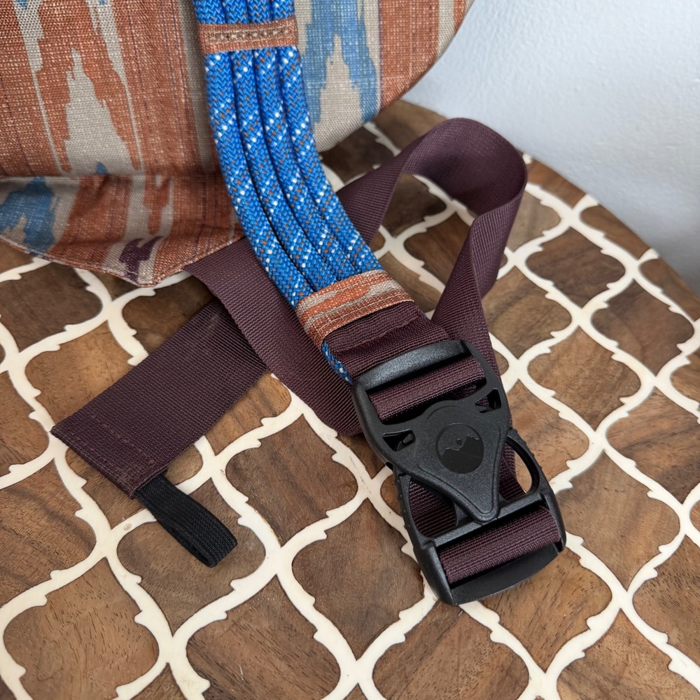 KAVU Rope Bag Sling Backpack Southwestern Rust Blue Tumbleweed Ikat EXCELLENT - Picture 4 of 7